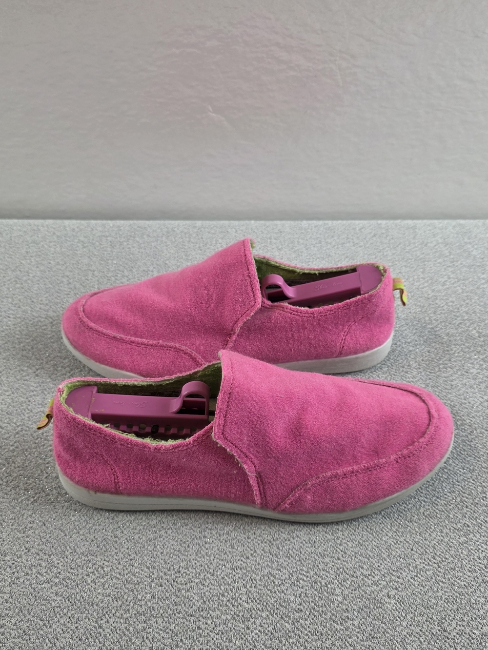 Vionic Beach Malibu Comfort Terry Cloth Slip-On Sneakers Neon Pink Wmn's 7